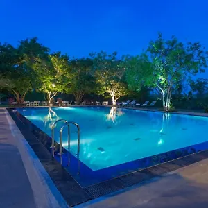 4* Курортный комплекс Kassapa Lions Rock